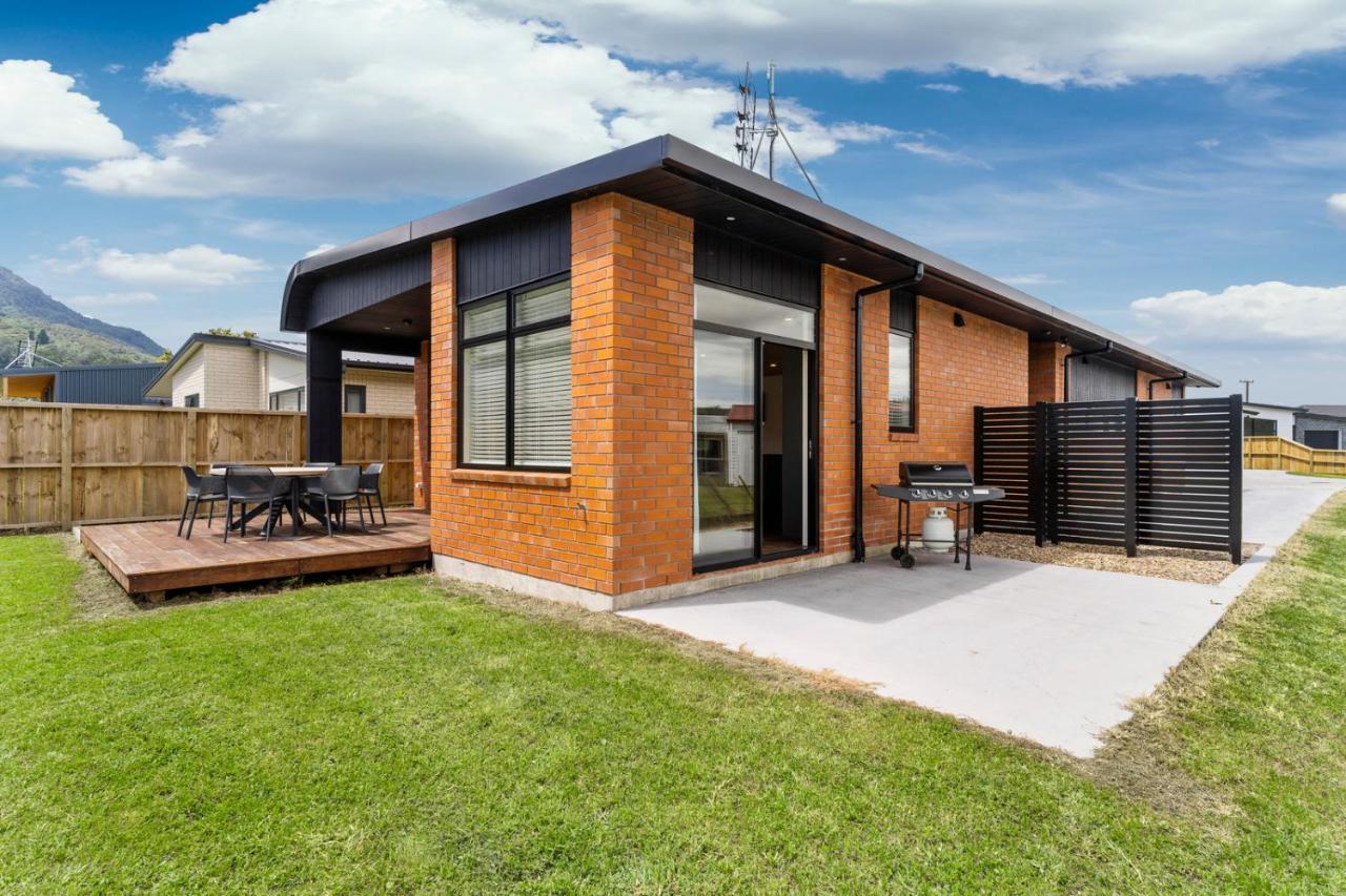 Custom Designed Holiday Home, Next To Cycleway. Te Aroha Esterno foto